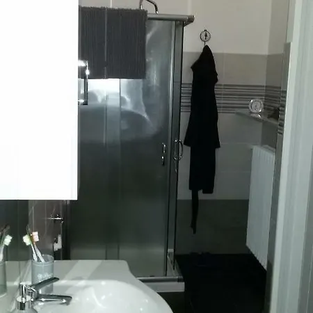 فندق مبيت وإفطار Il Terrazzo Pollone